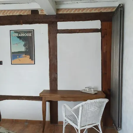 La Resiniere De Pirique Alojamento de Acomodação e Pequeno-almoço Parentis-en-Born